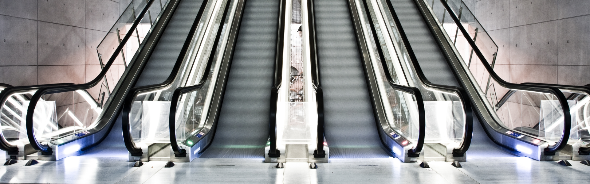 Escalators (1)